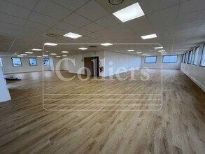 900 Rue Andre Ampere, Aix-en-Provence for lease Interior Photo- Image 1 of 3