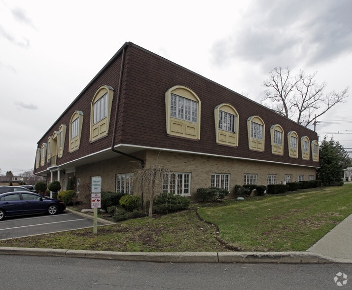 71 Franklin Tpke, Waldwick, NJ for lease - Building Photo - Image 2 of 6