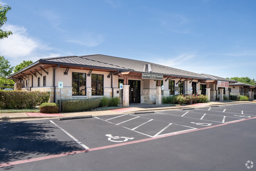 7215 Wyoming Springs Dr, Round Rock, TX 78681