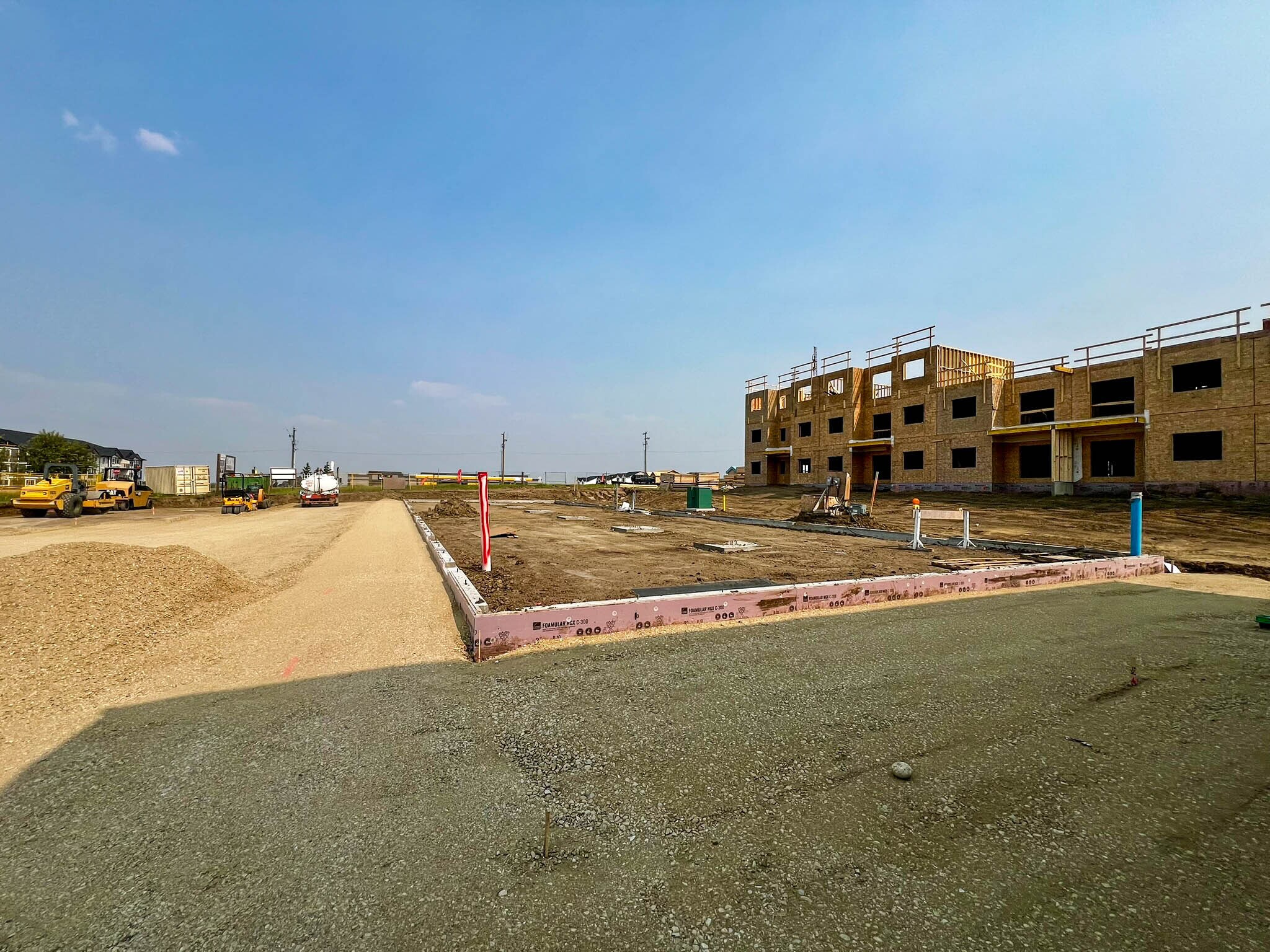 1 Beacon Hill Dr, Sylvan Lake, AB for lease Construction Photo- Image 1 of 1