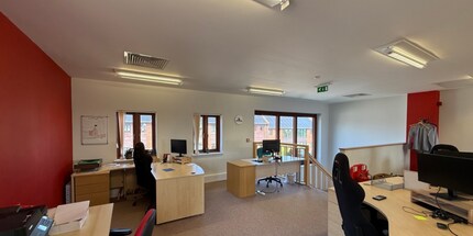 Jill Ln, Redditch for lease Interior Photo- Image 2 of 4