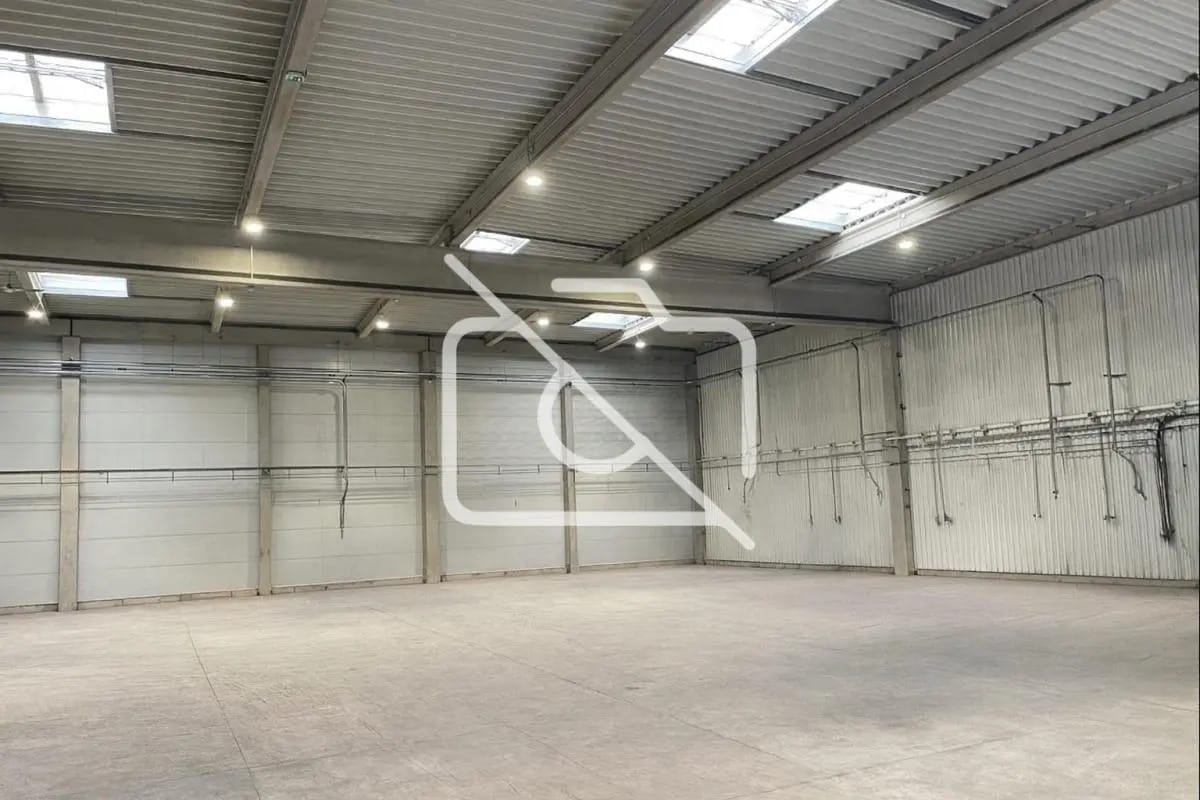 Industrial in Vaires-sur-Marne for sale Interior Photo- Image 1 of 5