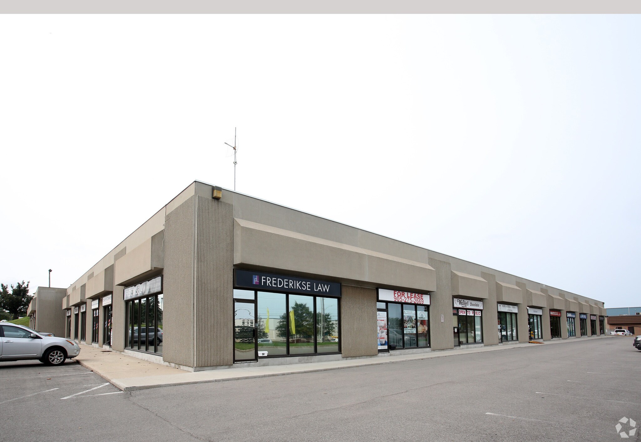 4391 Harvester Rd, Burlington, ON for lease Primary Photo- Image 1 of 5