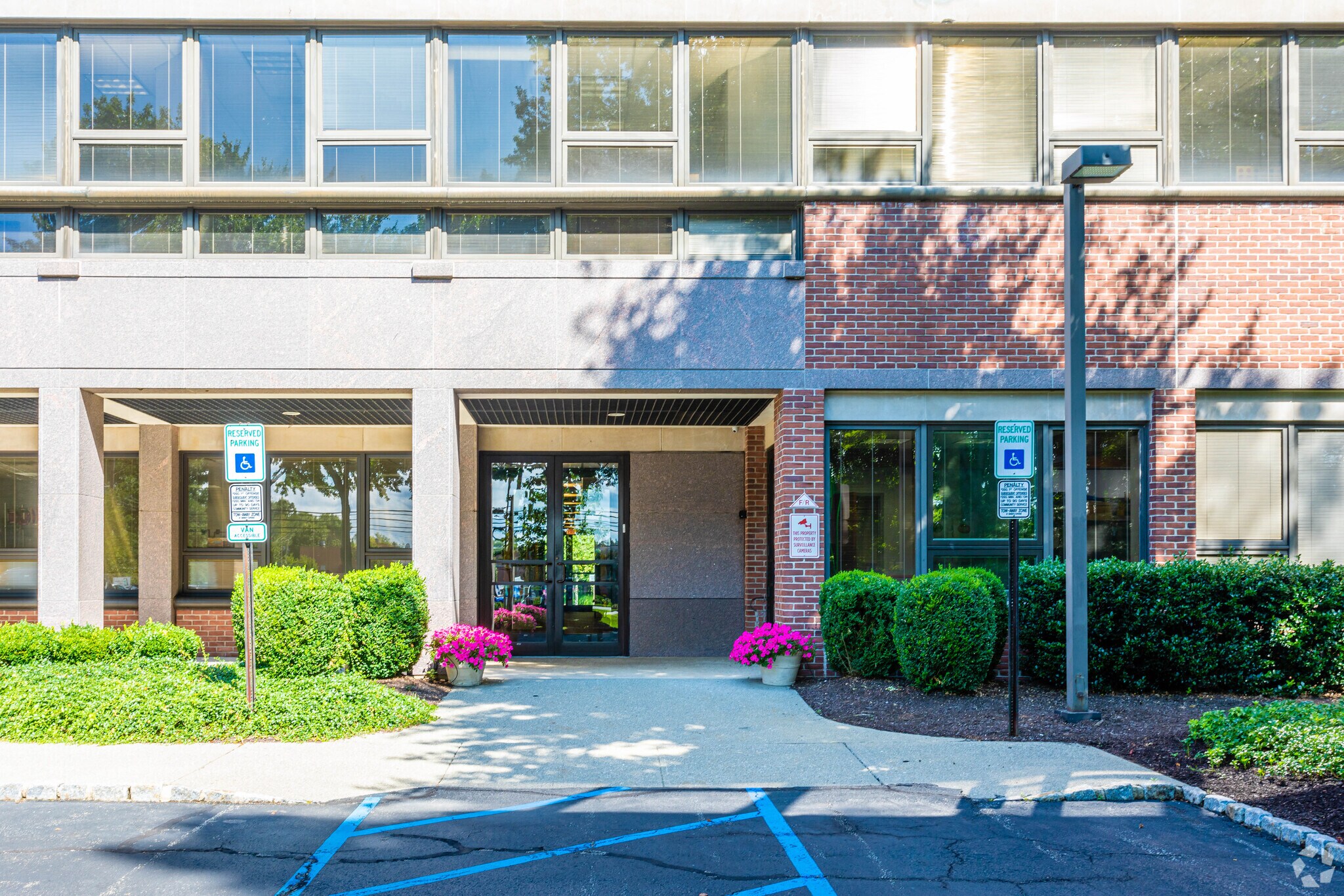 20 Commerce Blvd, Succasunna, NJ 07876 Office for Sale