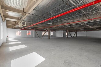 22-11 38th Ave, Long Island City, NY for lease Interior Photo- Image 2 of 6