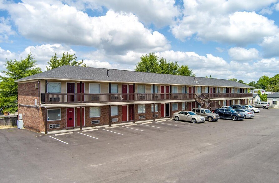 1824 Yeamans Hall Rd, Charleston, SC for sale - Building Photo - Image 1 of 1