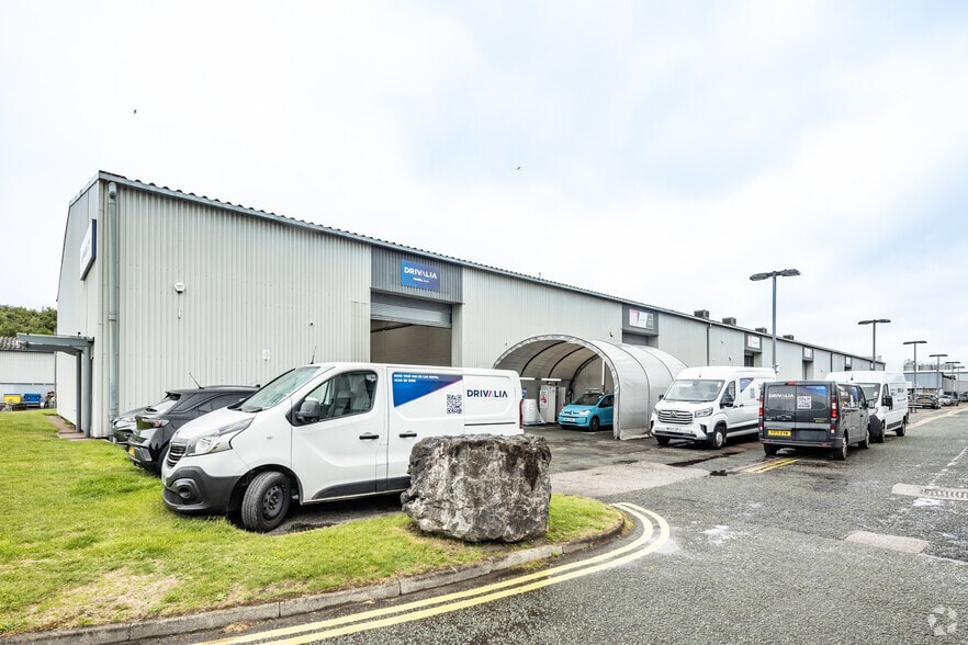 Spindus Rd, Liverpool for lease - Building Photo - Image 2 of 8