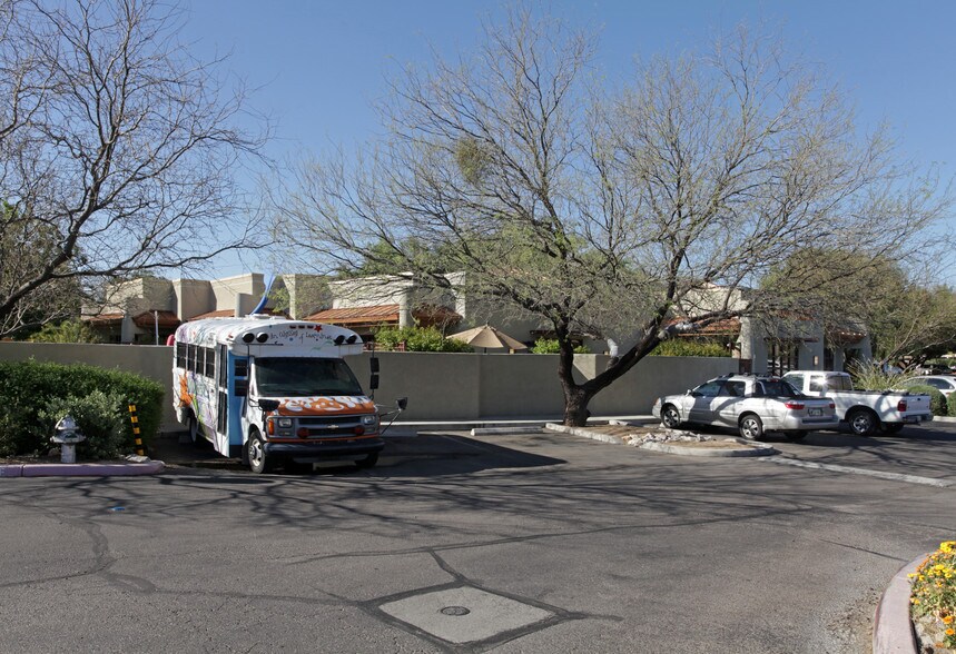 10361 N Oracle Rd, Oro Valley, AZ for sale - Building Photo - Image 2 of 6