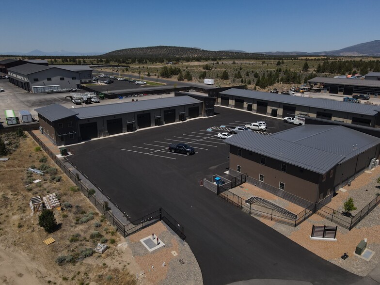 1051 SW Layton Ct, Prineville, OR for sale - Building Photo - Image 1 of 18