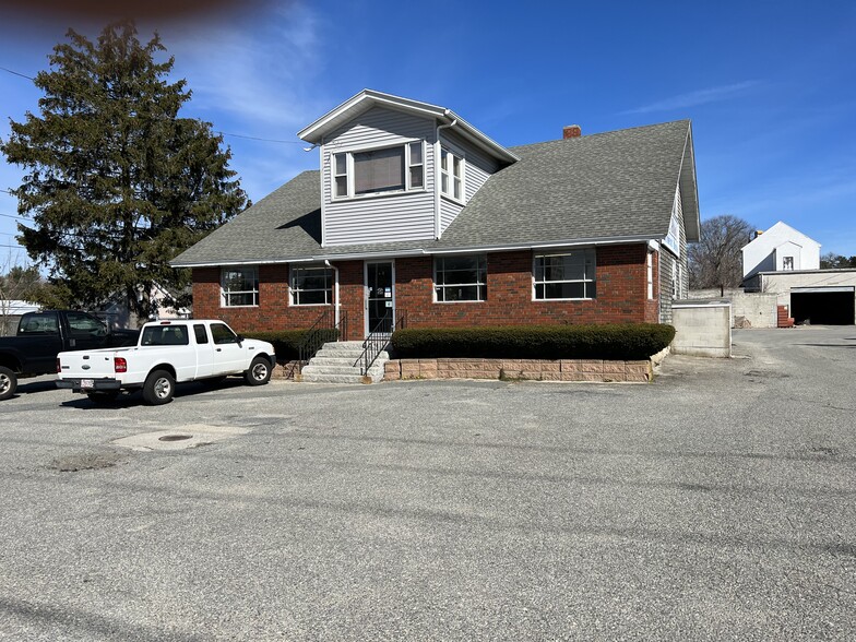 Cement Block Business & Real Estate, Dartmouth, MA for sale - Primary Photo - Image 1 of 1