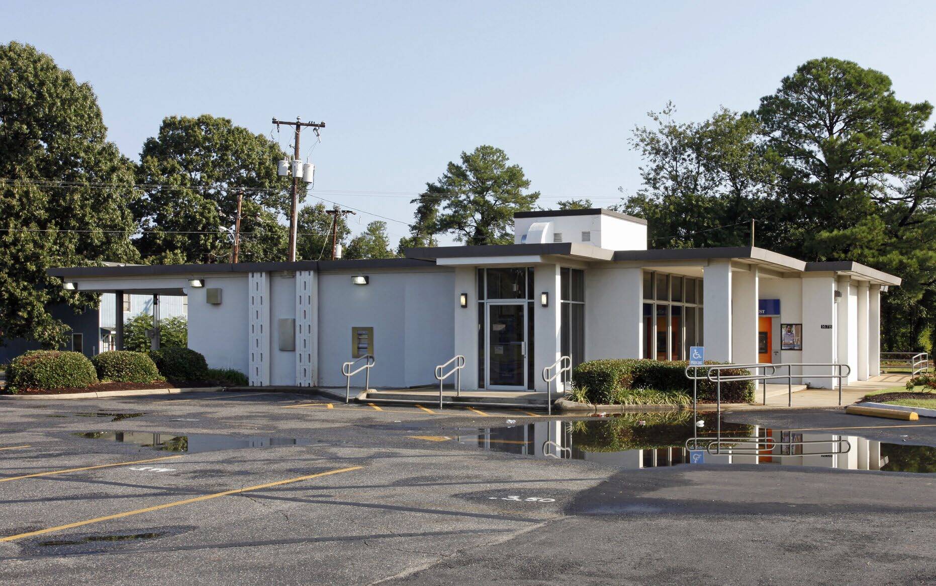 1478 George Washington Memoria Hwy, Gloucester Point, VA for sale Building Photo- Image 1 of 1