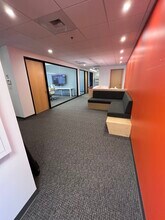 2341 Eastlake Ave E, Seattle, WA for lease Interior Photo- Image 2 of 3