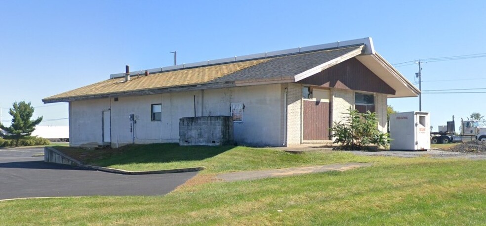 2160 Golden Key Rd, Kutztown, PA for lease - Building Photo - Image 3 of 4