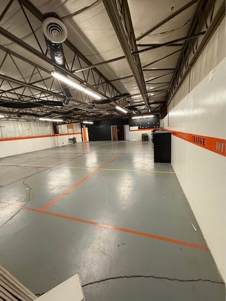 7370 N Ridge Rd, Madison, OH for lease - Interior Photo - Image 3 of 7