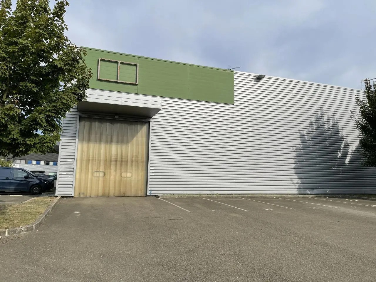 Flex in Saint-Brice-sous-Forêt for lease Building Photo- Image 1 of 20