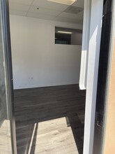 28497 CA-74, Lake Elsinore, CA for lease Interior Photo- Image 2 of 3