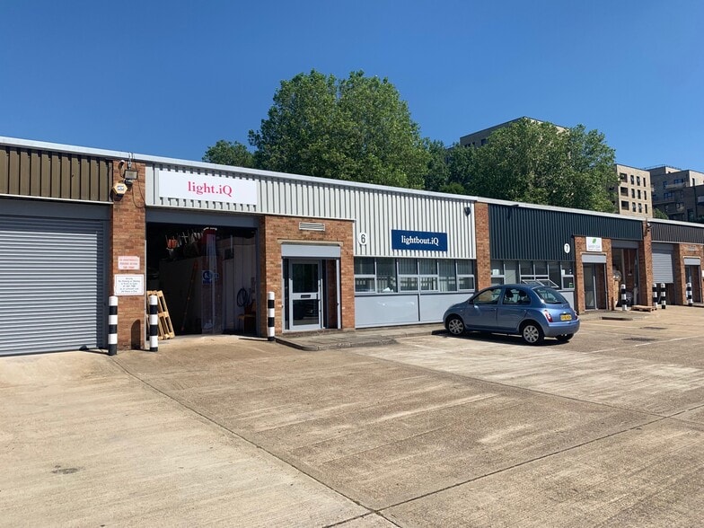 Roslin Rd, London for lease - Building Photo - Image 3 of 26