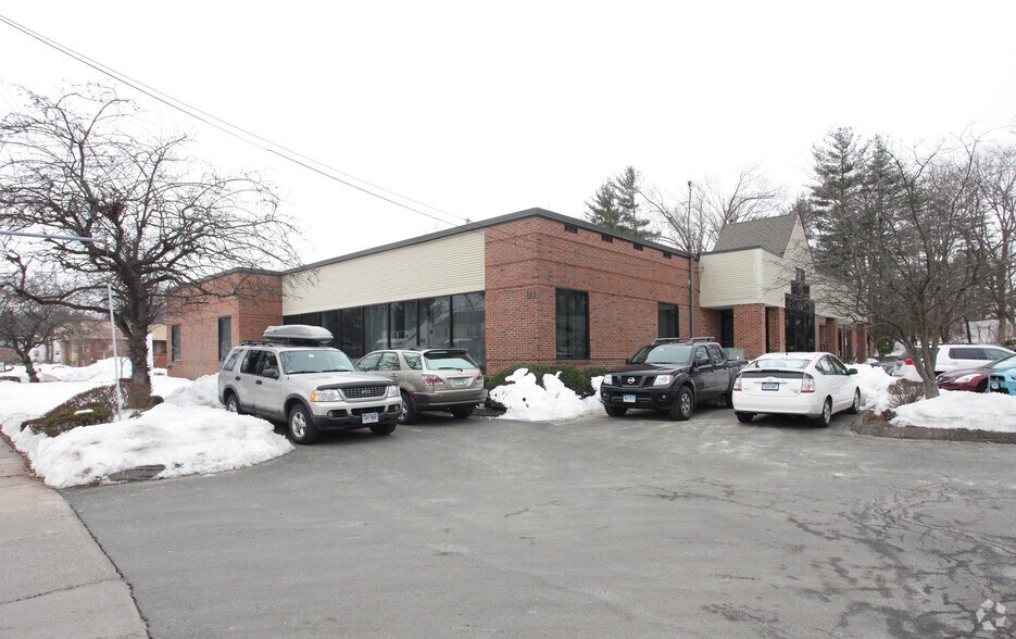 81 Wolcott Hill Rd, Wethersfield, CT for sale - Primary Photo - Image 1 of 1