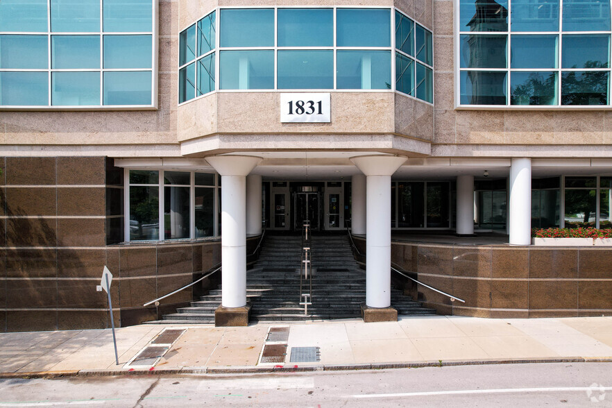 1831 Chestnut St, Saint Louis, MO for lease - Building Photo - Image 3 of 7