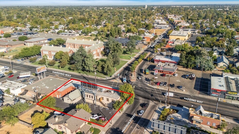 200-220 W Harding portfolio of 3 properties for sale on LoopNet.com - Building Photo - Image 3 of 11