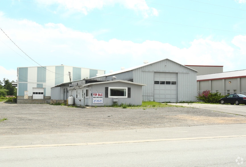 183 Sharron Ave, Plattsburgh, NY for sale - Primary Photo - Image 1 of 1