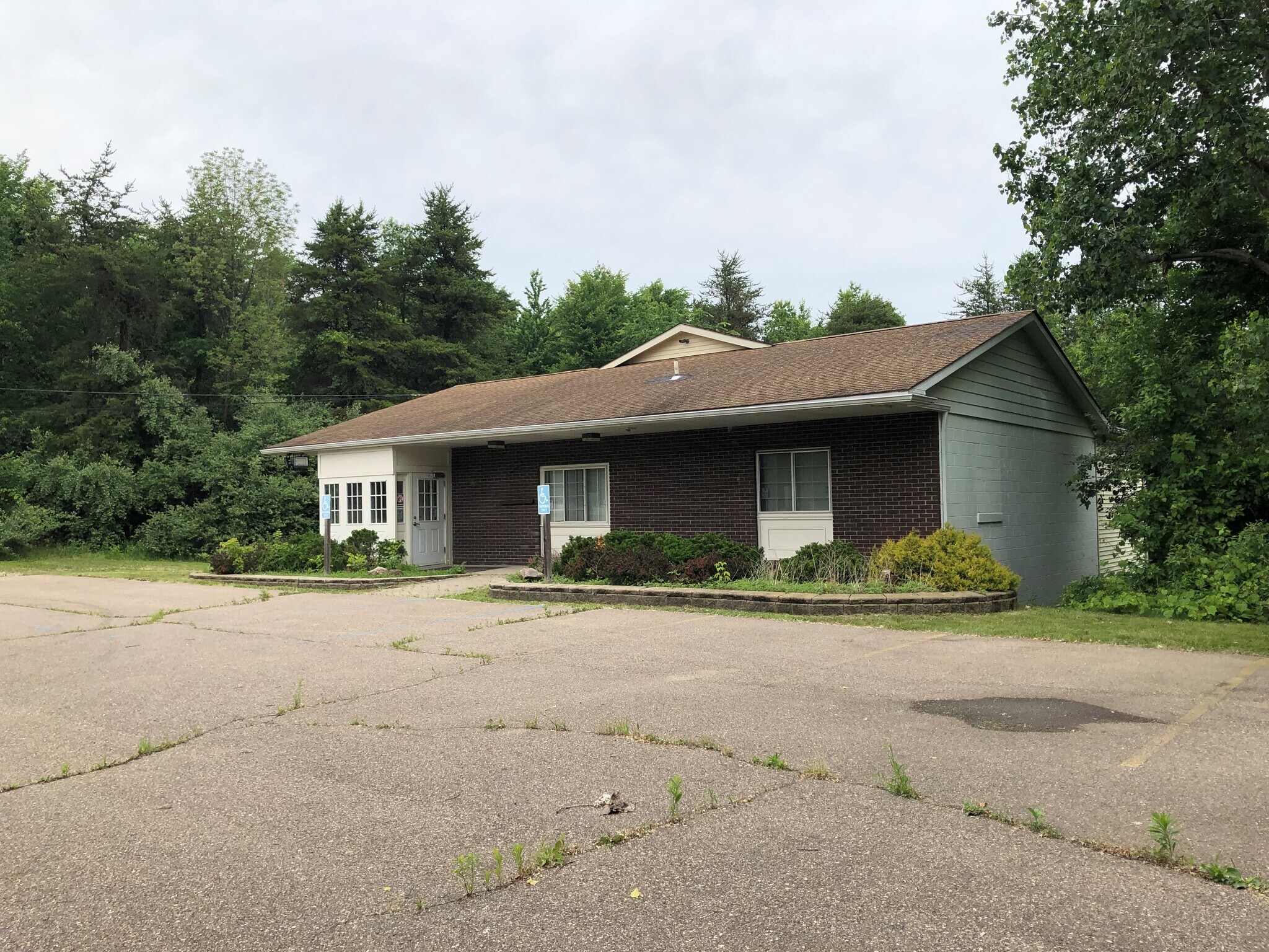 10740 Dixie Hwy, Davisburg, MI 48350 Office/Medical for Lease