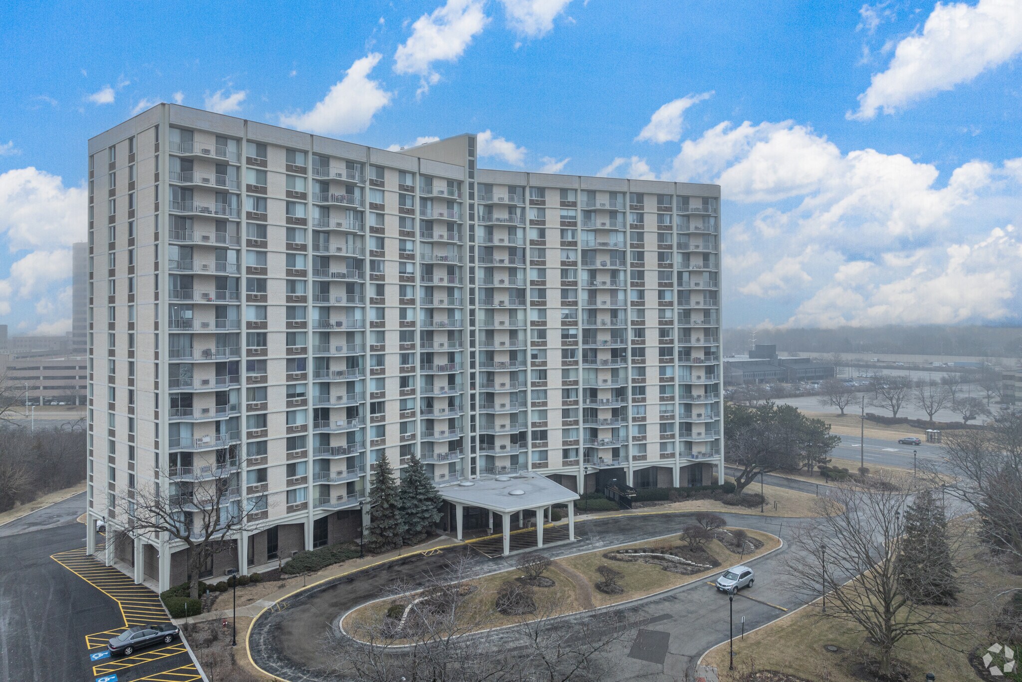 40 N Tower Rd, Oak Brook, IL for sale Primary Photo- Image 1 of 1