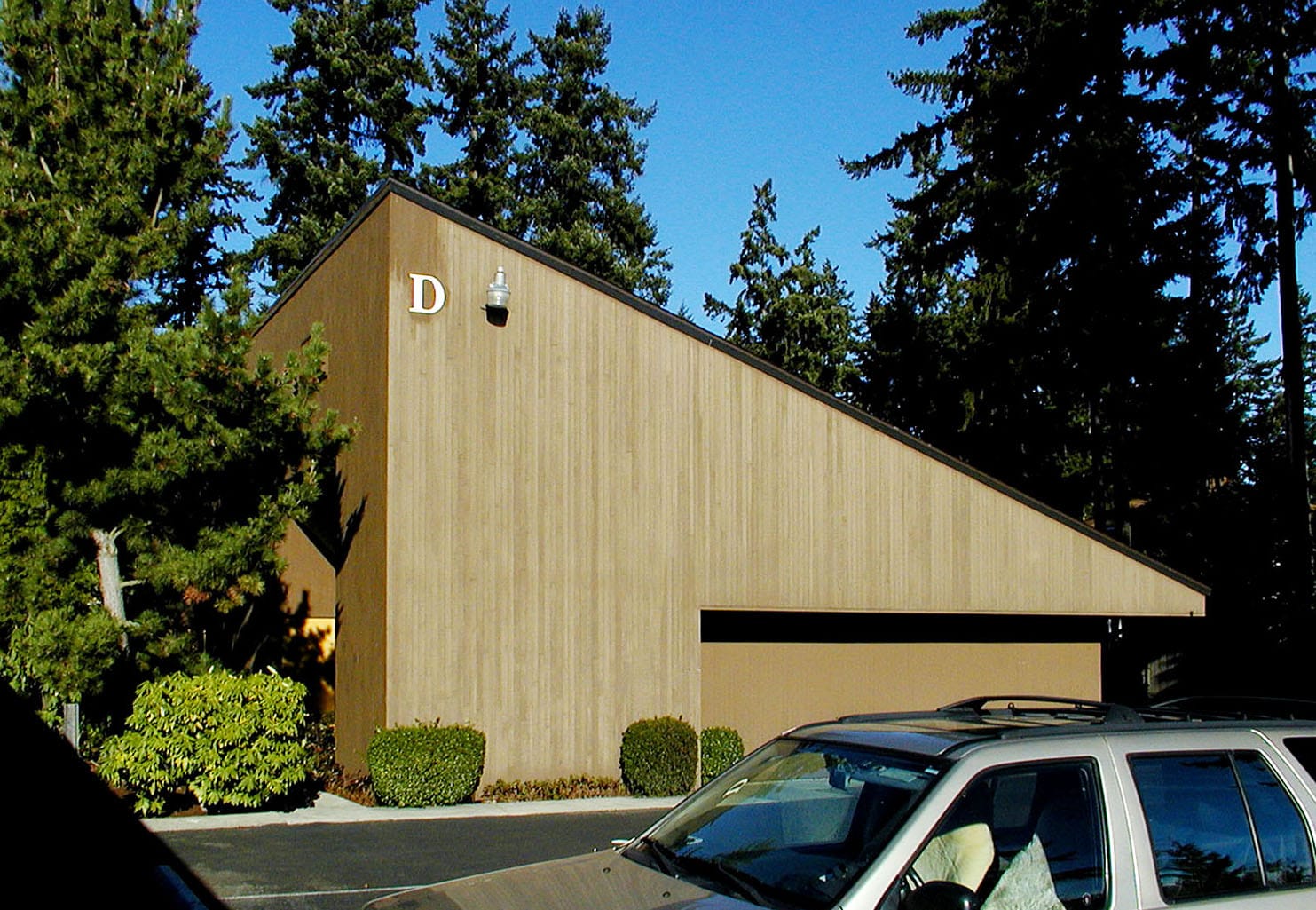 15611 NE Bel Red Rd, Bellevue, WA for lease Building Photo- Image 1 of 3