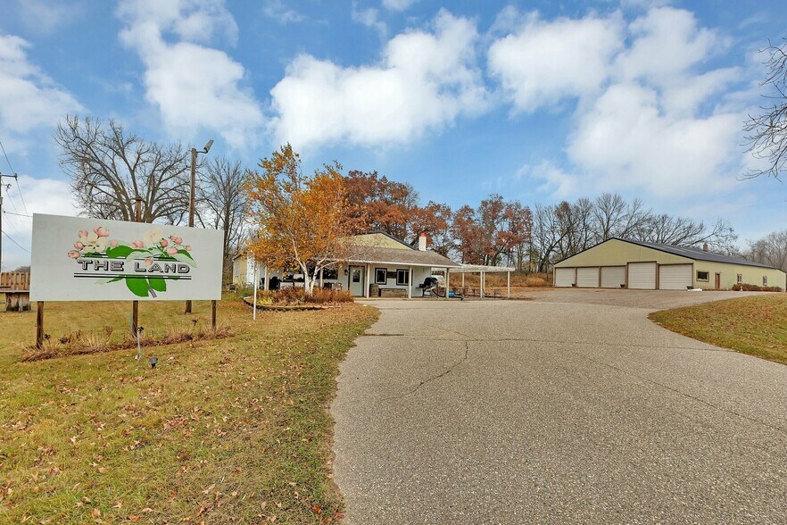 15455 Old Mill Rd, Spicer, MN for sale - Other - Image 1 of 23