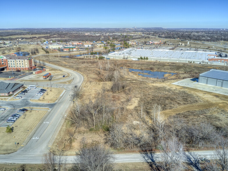 Vancouver Ave, Glenpool, OK for sale - Primary Photo - Image 2 of 10