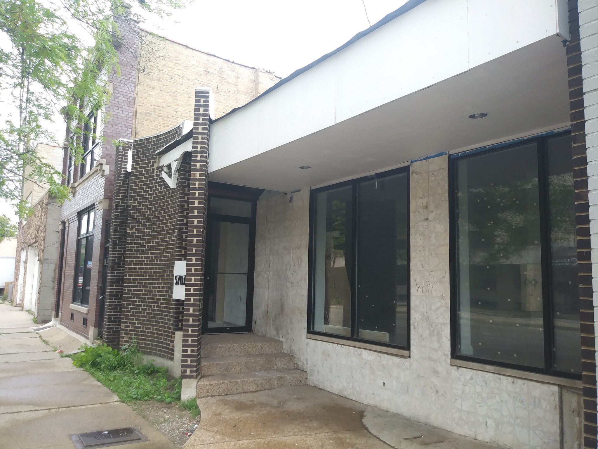 5666 N Clark St, Chicago, IL for sale Other- Image 1 of 1