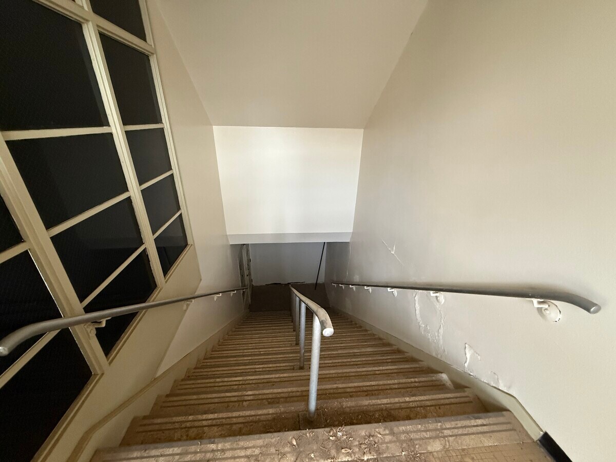 View Photo