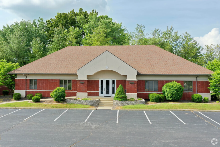 28 Bronze Pointe Blvd, Swansea, IL for lease - Building Photo - Image 1 of 32