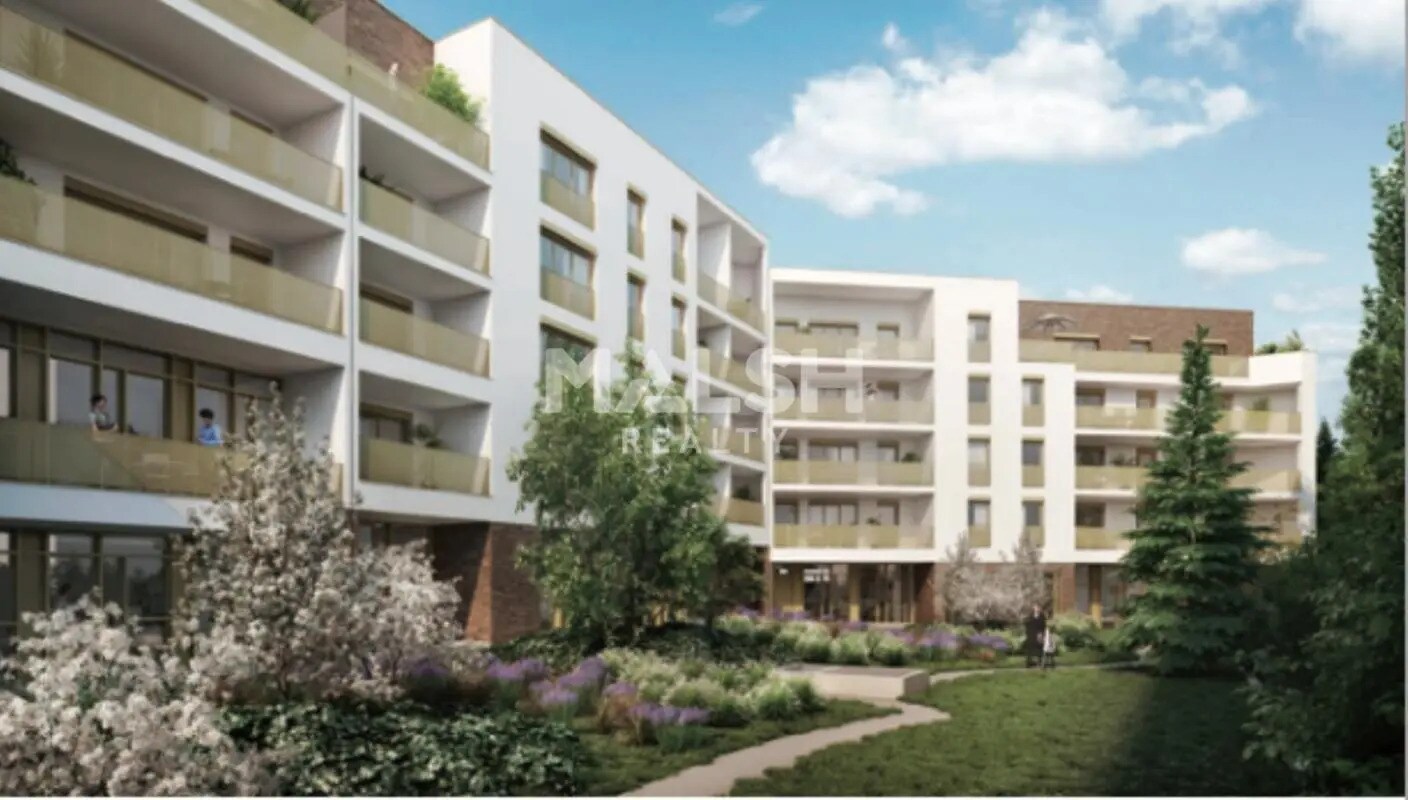 Retail in Bron for sale Building Photo- Image 1 of 7