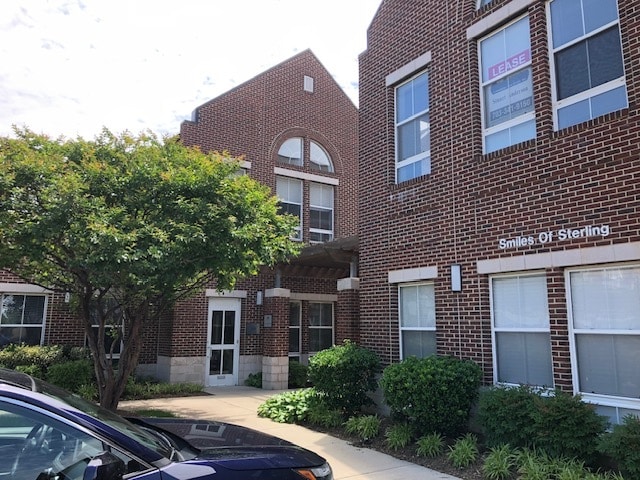 21155 Whitfield Pl, Sterling, VA for lease - Building Photo - Image 3 of 75