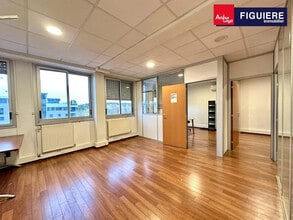 565 Rue Marcelin Berthelot, Aix-en-Provence for lease Building Photo- Image 1 of 5