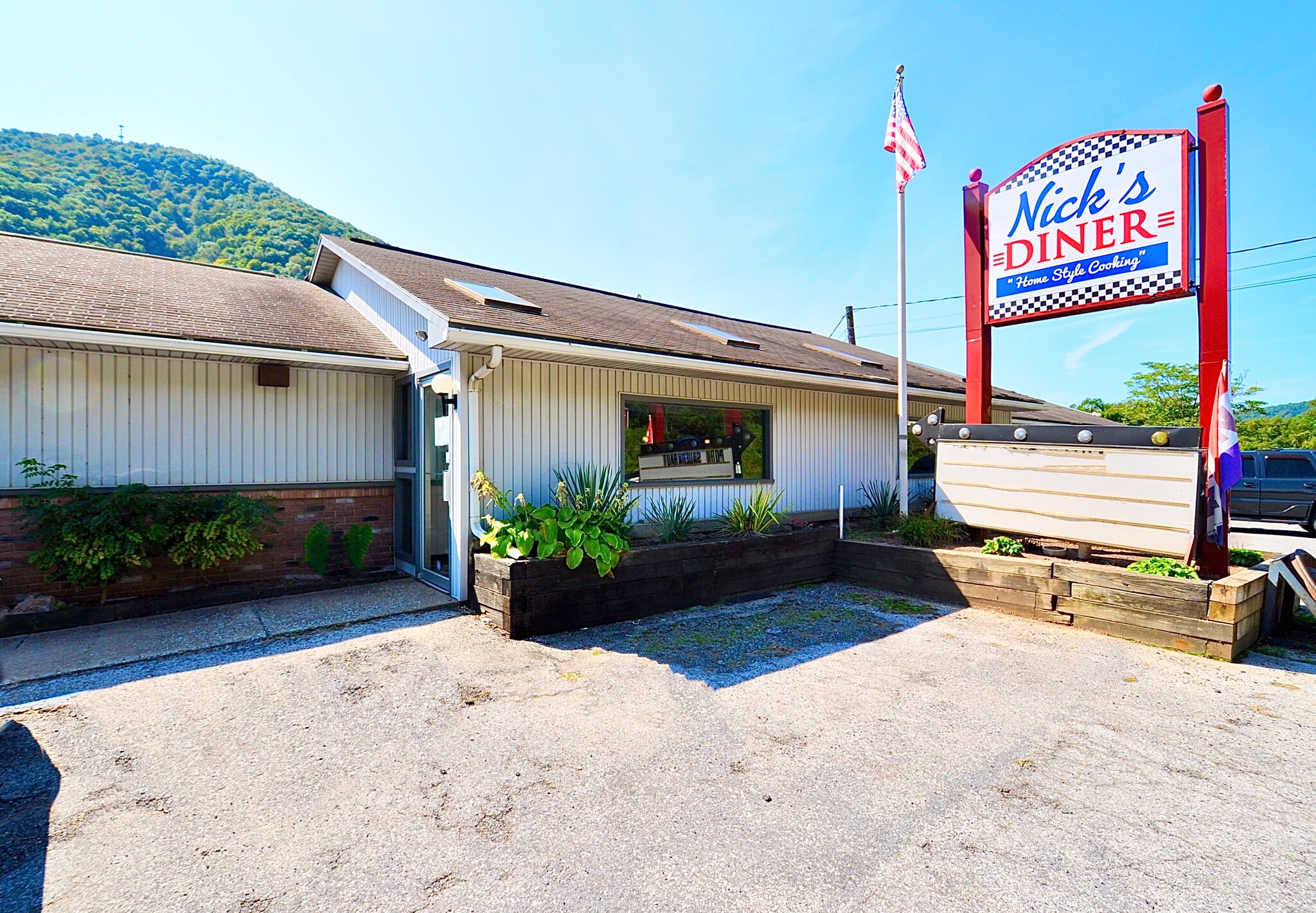 11740 William Penn Hwy, Huntingdon, PA for sale Building Photo- Image 1 of 1