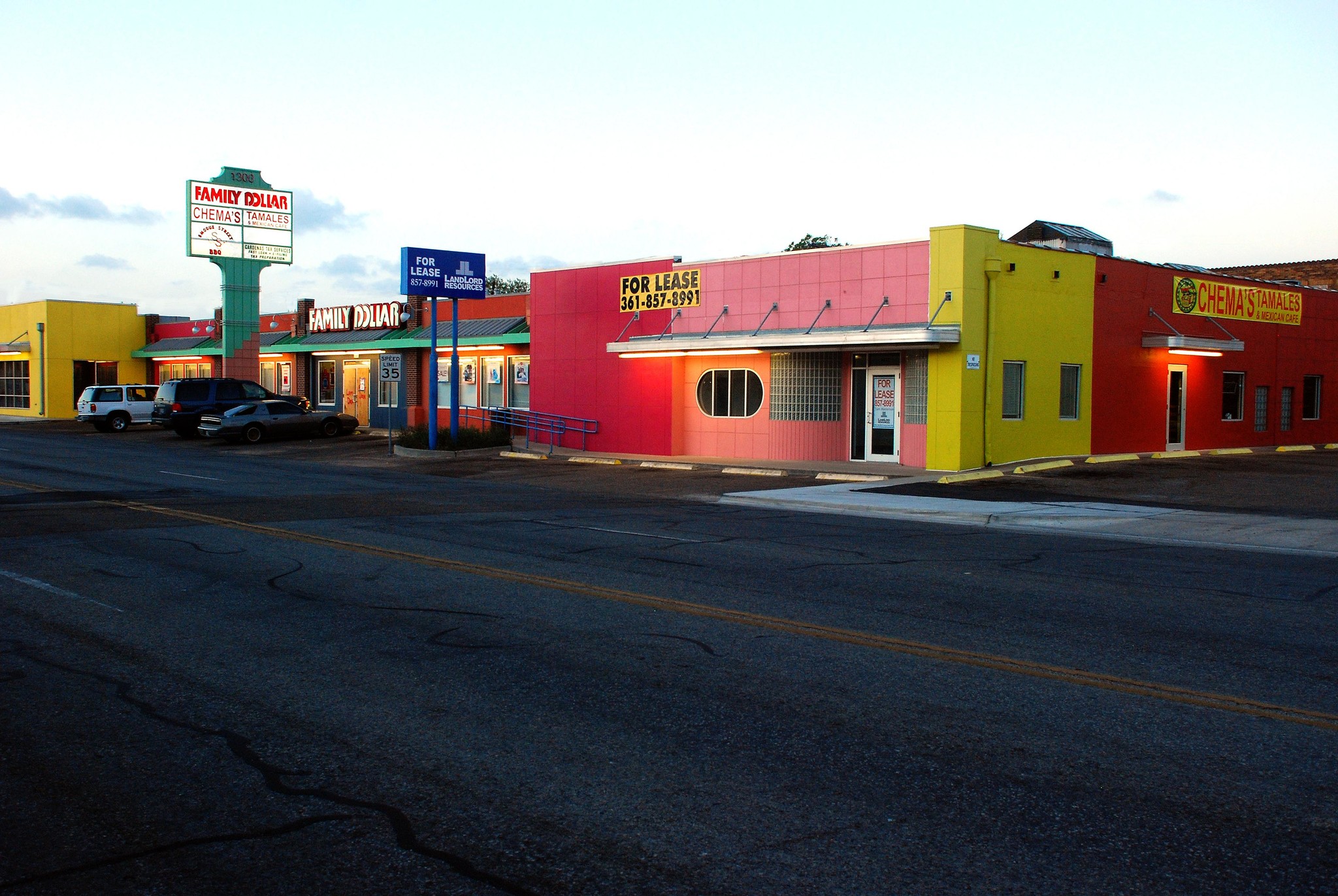 1300-1336 S Staples St, Corpus Christi, TX for lease Primary Photo- Image 1 of 7