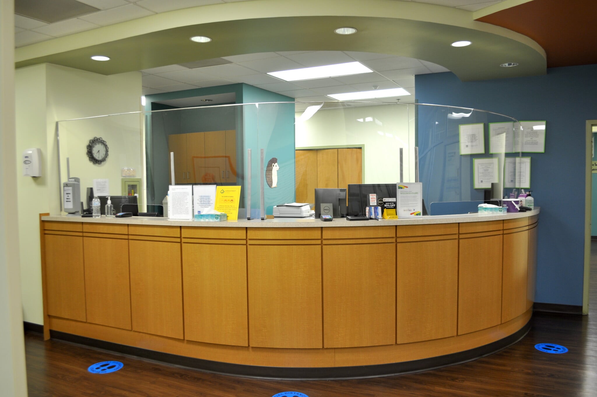 4224 Fairbanks Dr, Oakwood, GA for lease Interior Photo- Image 1 of 14