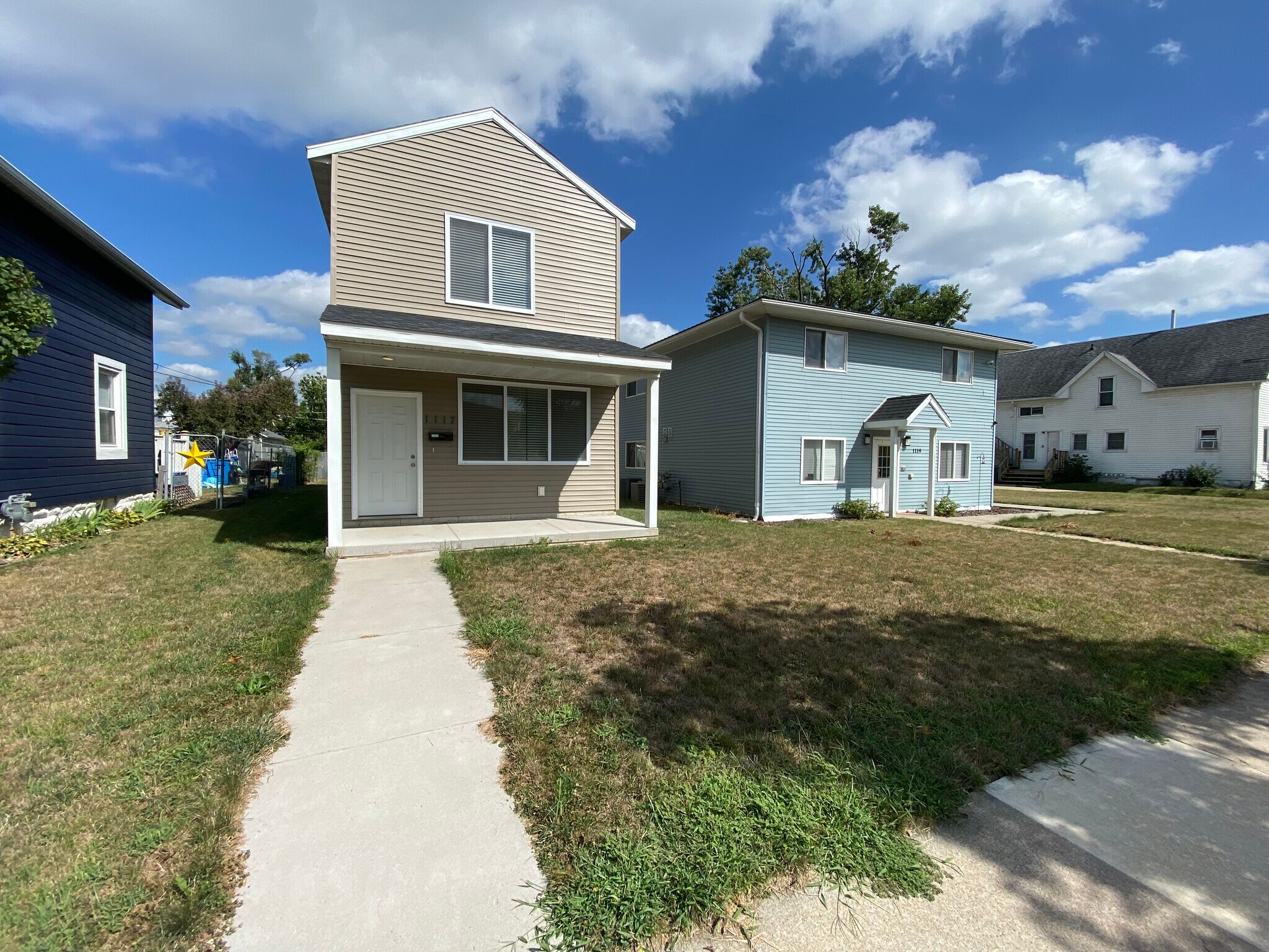 1119 3rd St SW, Cedar Rapids, IA for sale Primary Photo- Image 1 of 1