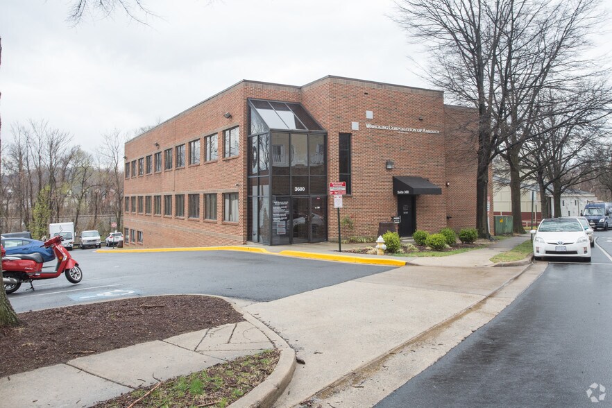 3680 Wheeler Ave, Alexandria, VA for sale - Primary Photo - Image 1 of 1