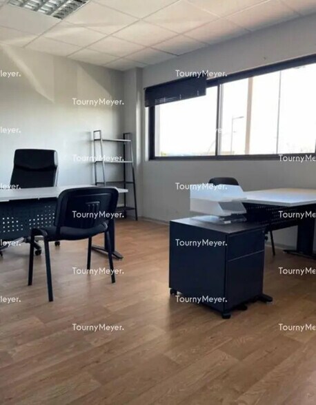 Office in CASTELNAU-D'ESTRETEFONDS for lease - Interior Photo - Image 2 of 9