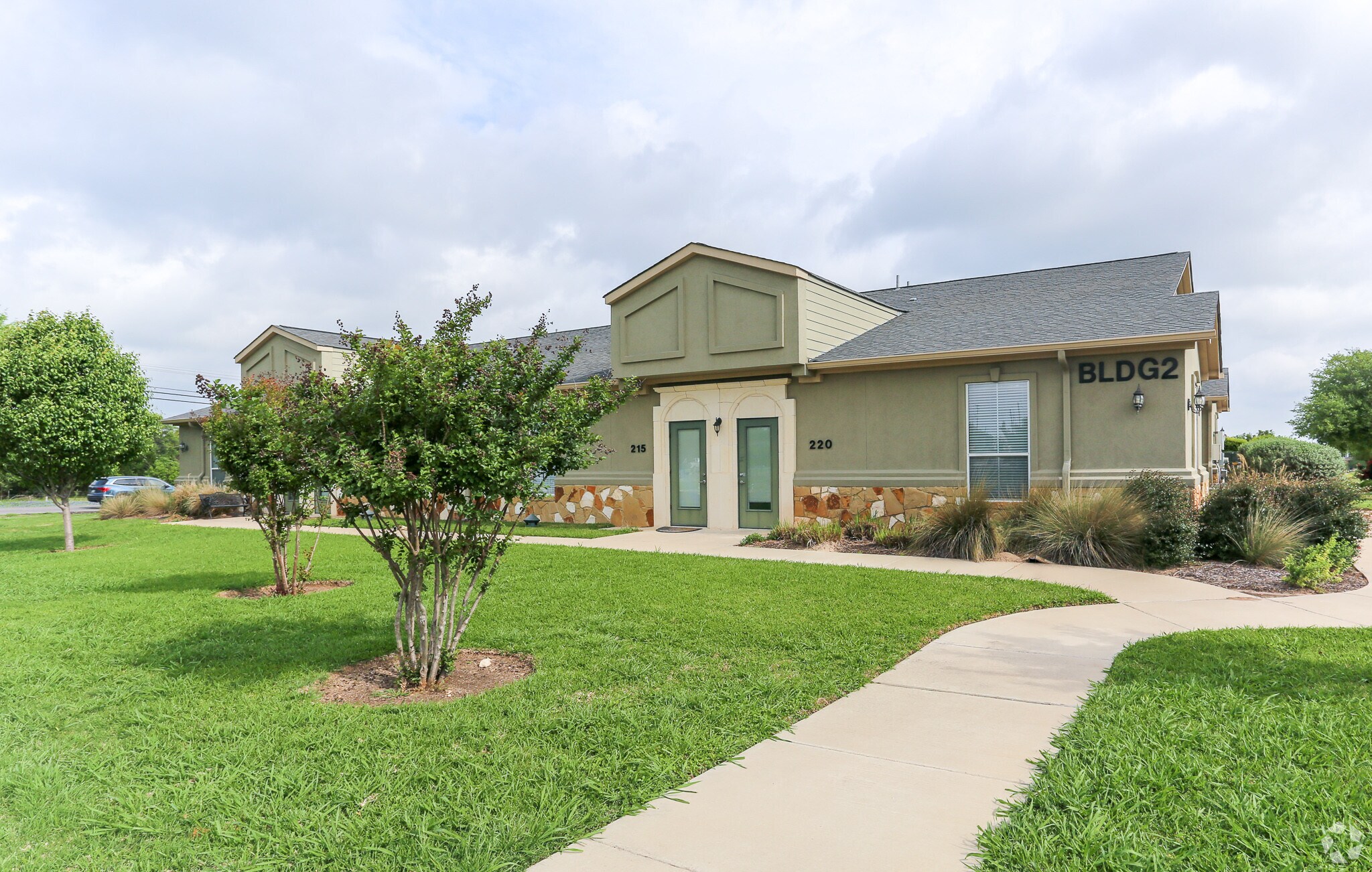 101 W Cooperative Way, Georgetown, TX for sale Primary Photo- Image 1 of 1