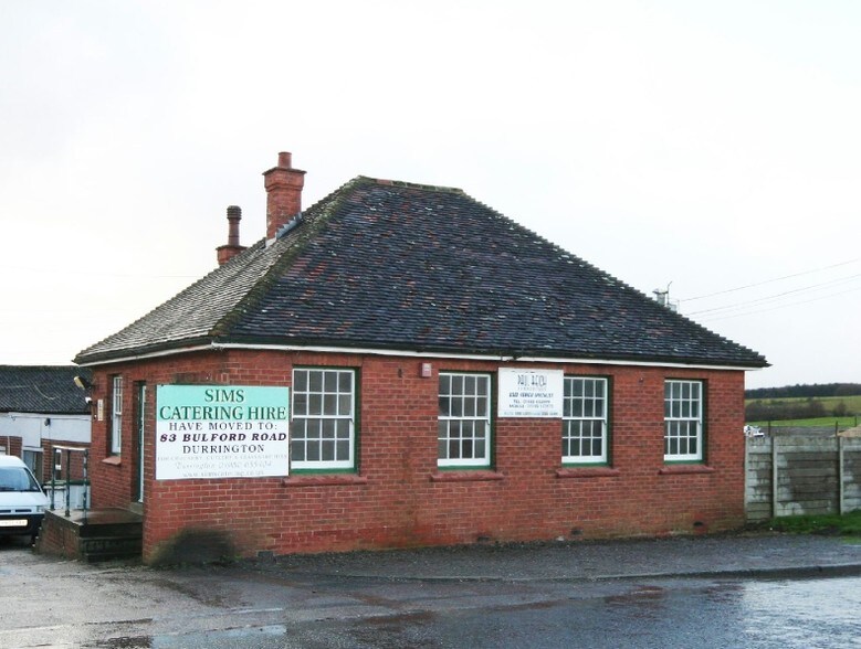 Larkhill Rd, Salisbury, SP4 8DS