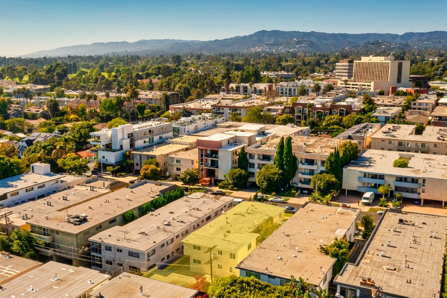11938 Dorothy St, Los Angeles, CA for sale - Building Photo - Image 3 of 18