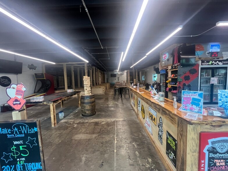 112 Academy St, Fort Mill, SC for lease - Building Photo - Image 2 of 5