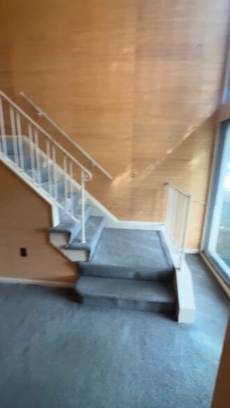 5856 Glenway Ave, Cincinnati, OH for lease - Commercial Listing Video - Image 2 of 11