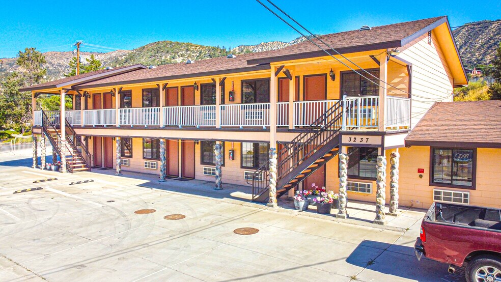 3237 Mt Pinos Way, Frazier Park, CA for sale - Building Photo - Image 1 of 1