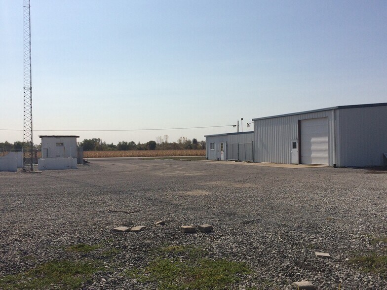 9967 State Route 18, Mark Center, OH for sale - Primary Photo - Image 1 of 1