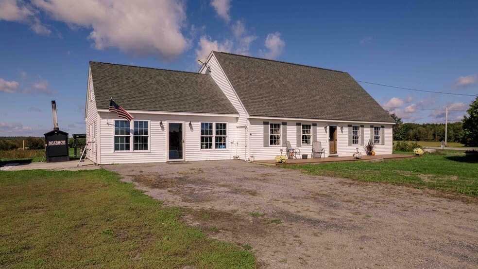 257 Pleasant View Ridge Rd, China, ME for sale - Primary Photo - Image 1 of 1